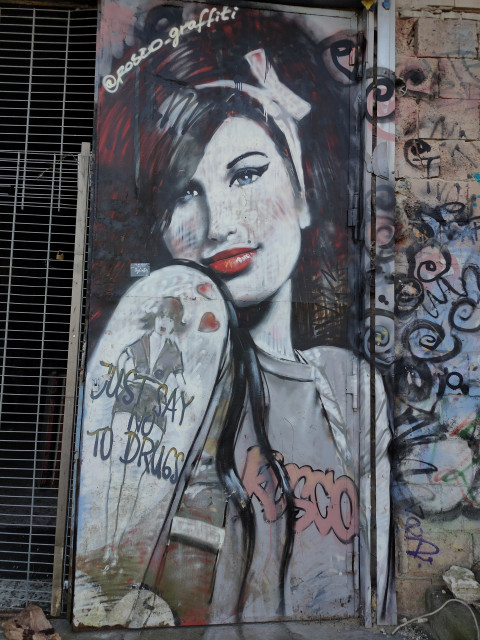 Amy Winhouse graffiti