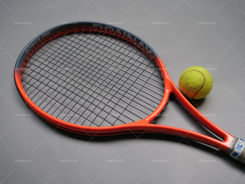 Tennis racket