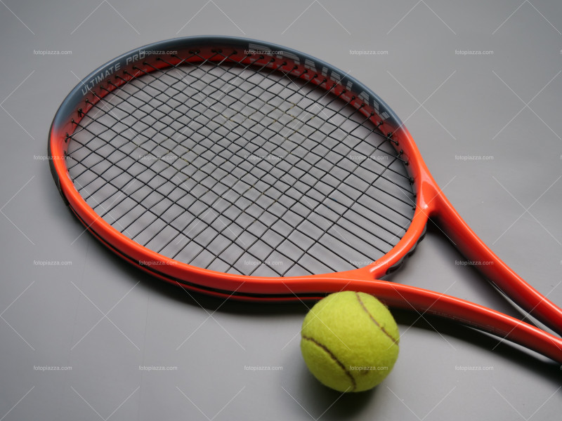 Tennis racket